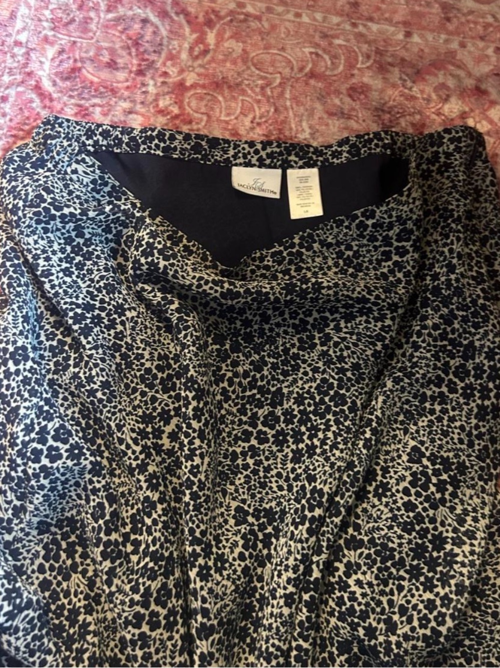 Jaclyn Smith Navy and White Floral Cowl Neck Blouse
